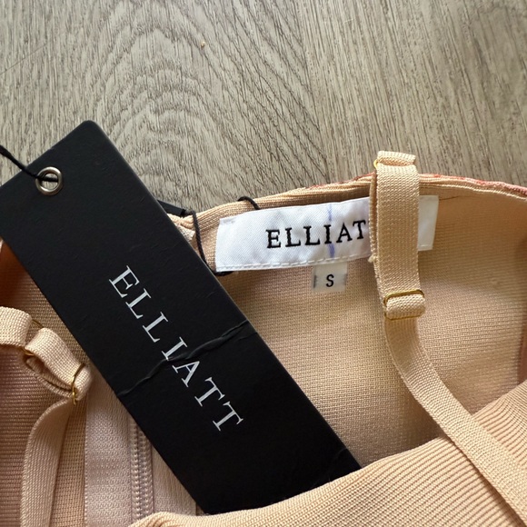 elliatt mica leaf print peach pink ruched deep v neck side slit midi dress small - Picture 11 of 14